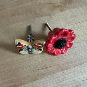 2 ANTHROPOLOGIE KNOBS